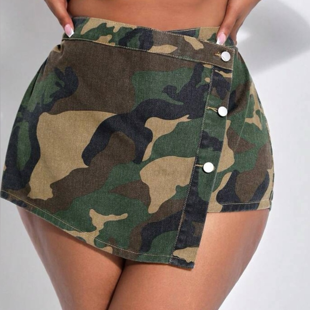 Camouflage Mini Skort with Button Detail